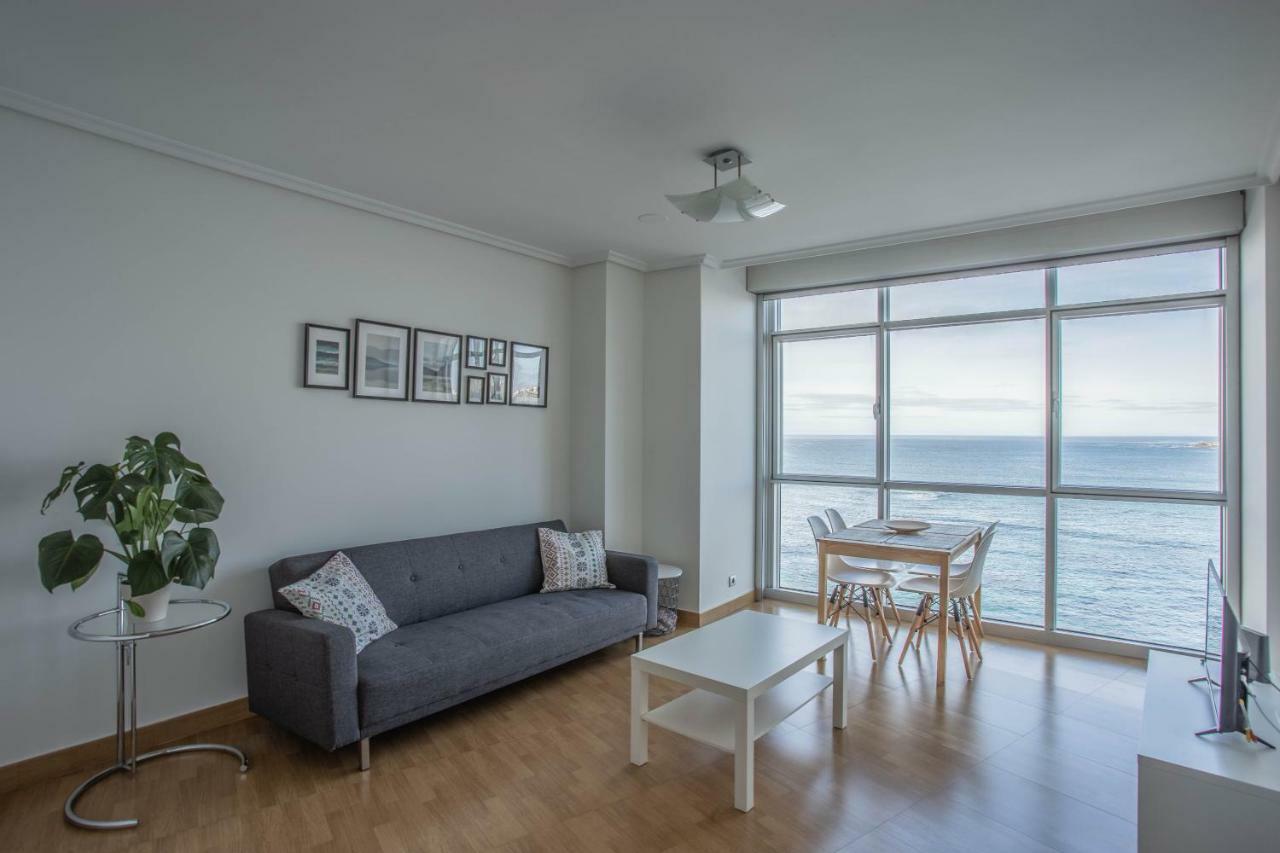 APARTAMENTO EN PRIMERA LINEA DE PLAYA RiAZOR Corunha Exterior foto